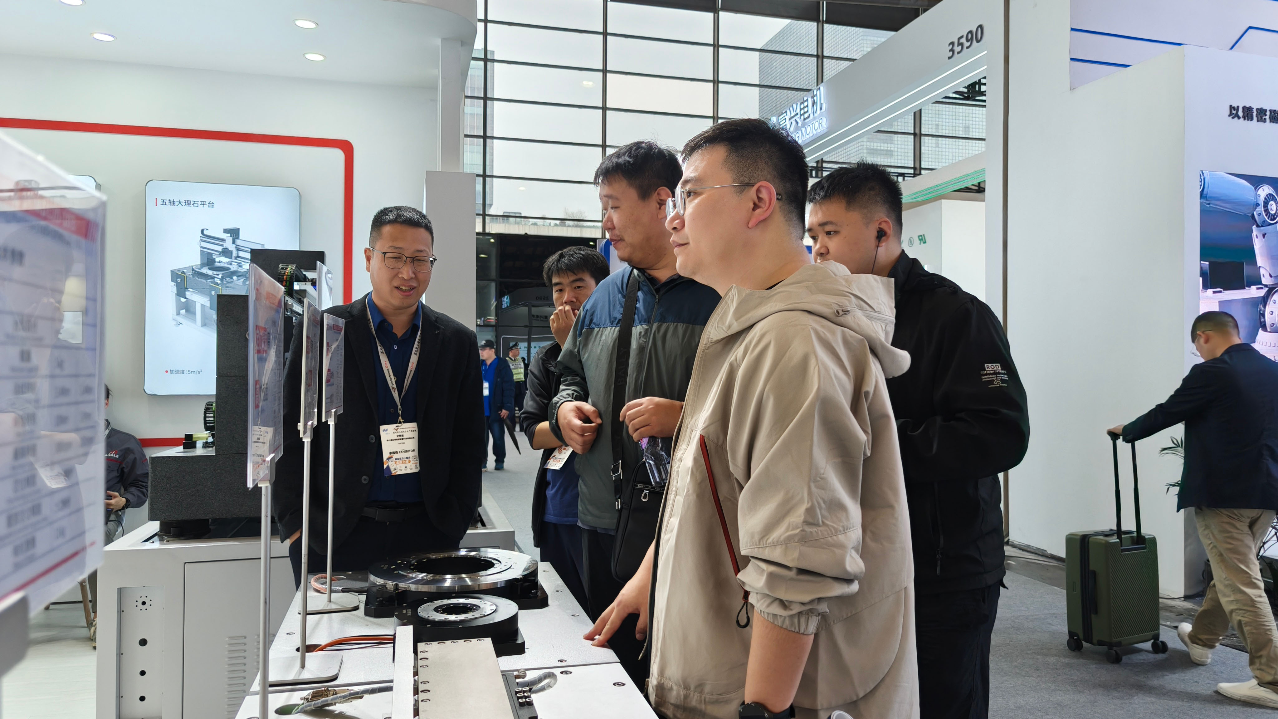 德瑪特智能亮相2025慕尼黑上海電子生產(chǎn)設(shè)備展，展示高端直驅(qū)技術(shù)新突破